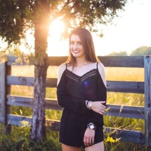 Meet your Posher, Carrie